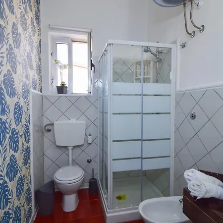 Apartment In Centro 5 Minuti Dal Mare Brolo